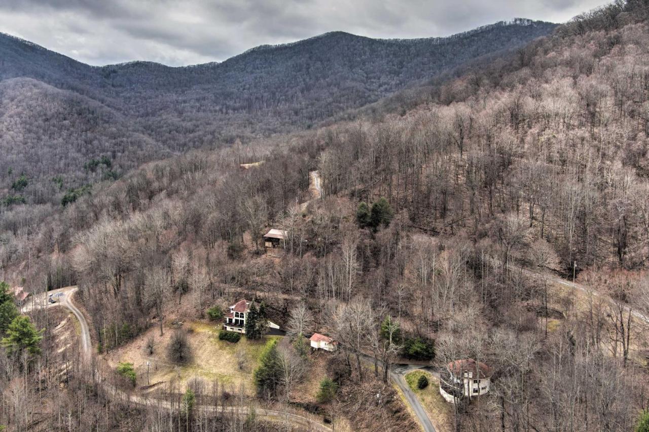 Charming Burnsville Apt With Mountain Views And Deck! Exterior photo