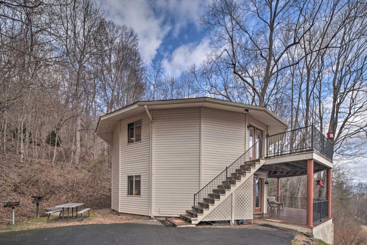 Charming Burnsville Apt With Mountain Views And Deck! Exterior photo