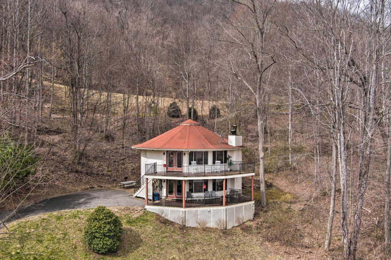Charming Burnsville Apt With Mountain Views And Deck! Exterior photo